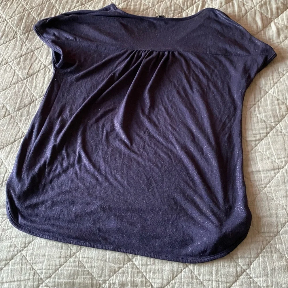 BR Navy Shimmer vneck top size small - Picture 2 of 6